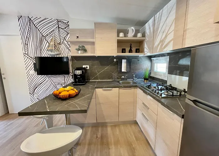 Кемпинг Mobile Pallas Биоград-на-Мору